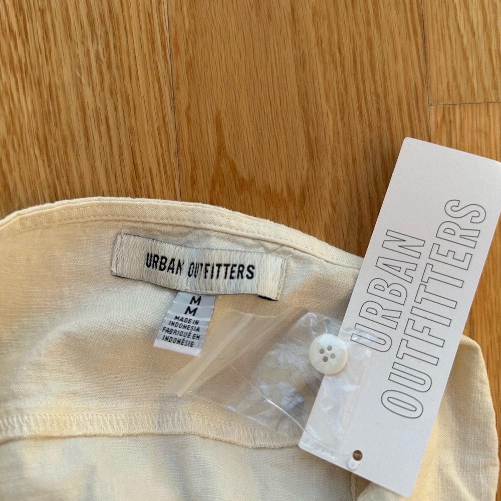 NWT Urban Outfitters Linen Halter Vest - Picture 3 of 3